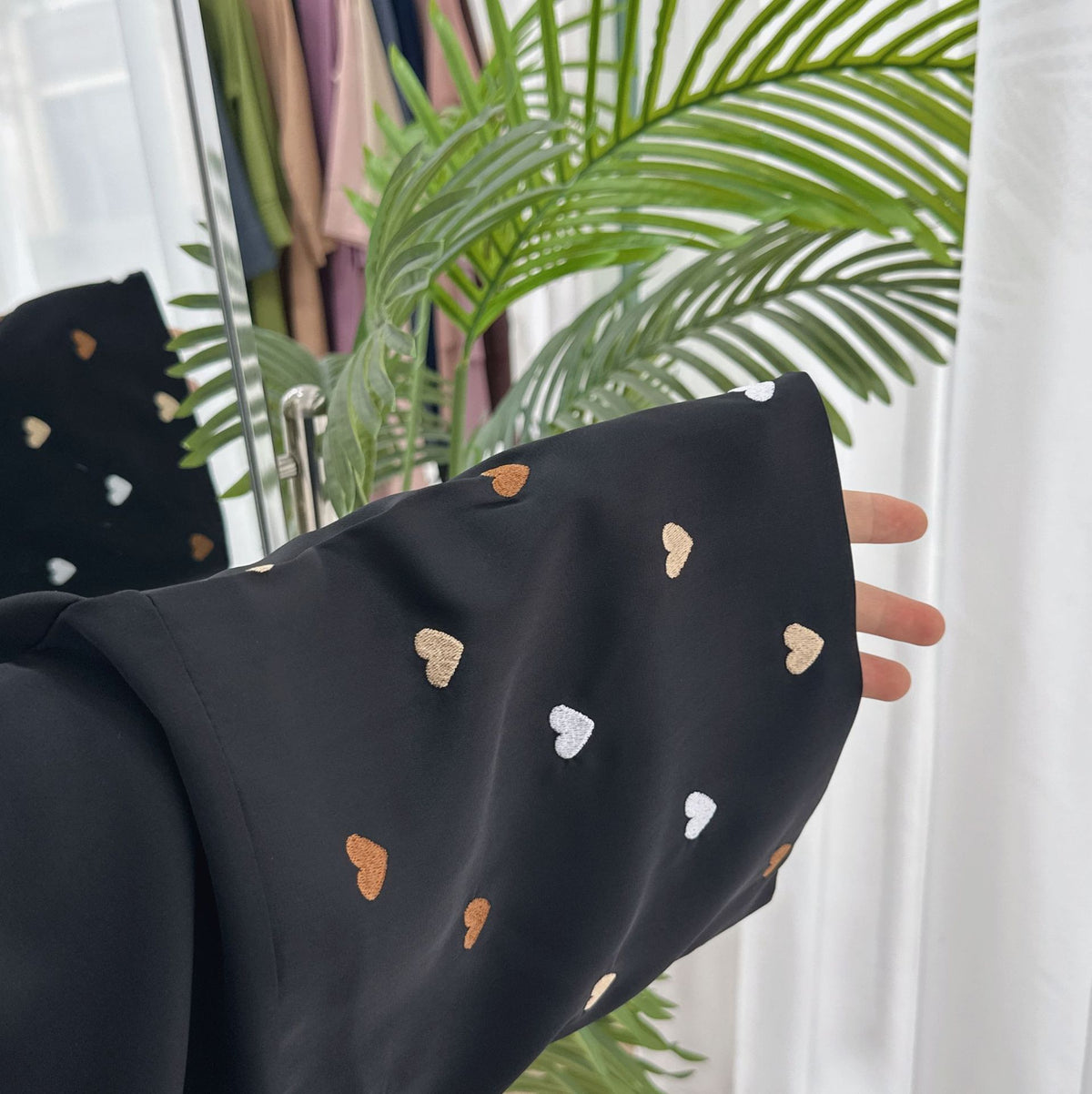 Dubai Love Embroidered Elegant Cardigan Robe - Meesal