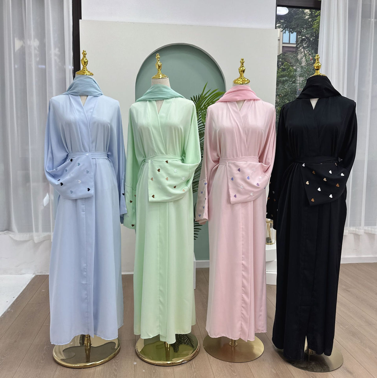 Dubai Love Embroidered Elegant Cardigan Robe - Meesal