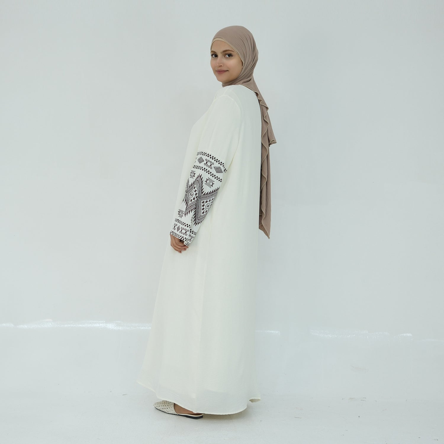 Middle East Exquisite Embroidery Elegant Dress - Meesal