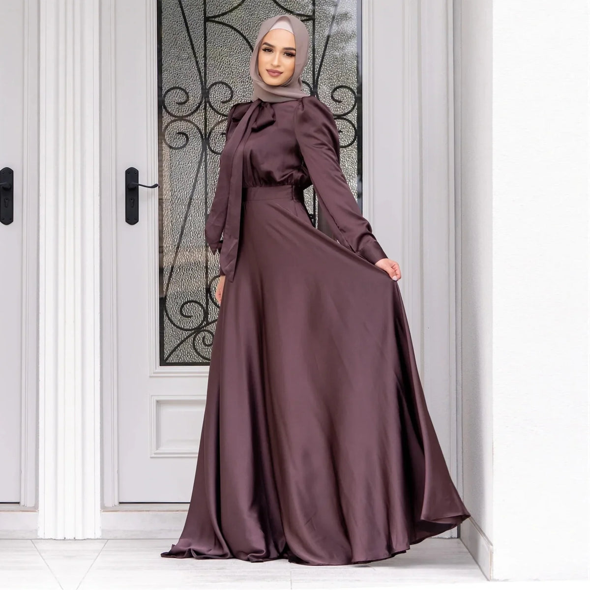 Elegant Satin Dress - Meesal