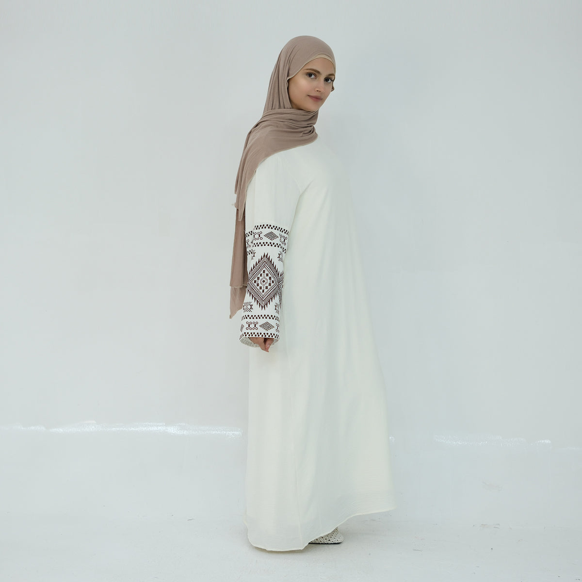 Middle East Exquisite Embroidery Elegant Dress - Meesal