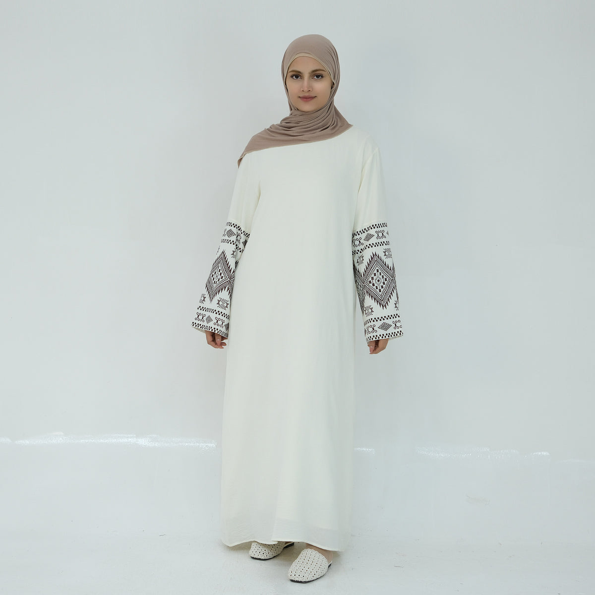 Middle East Exquisite Embroidery Elegant Dress - Meesal