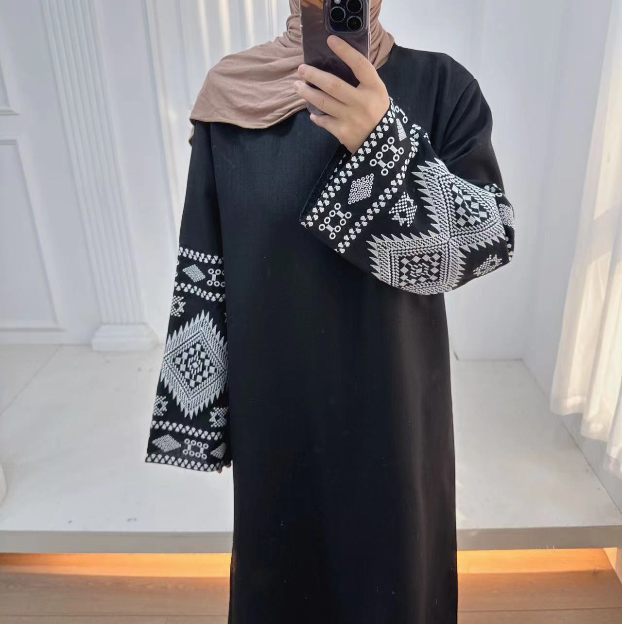Fashion Embroidered DUBAI Turkish Party Robe - Meesal