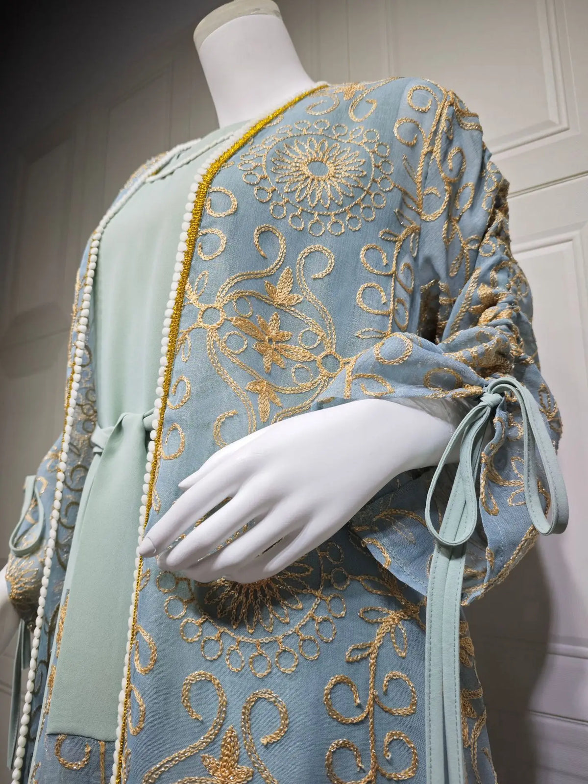 Embroidered Muslim Abaya Set - Meesal
