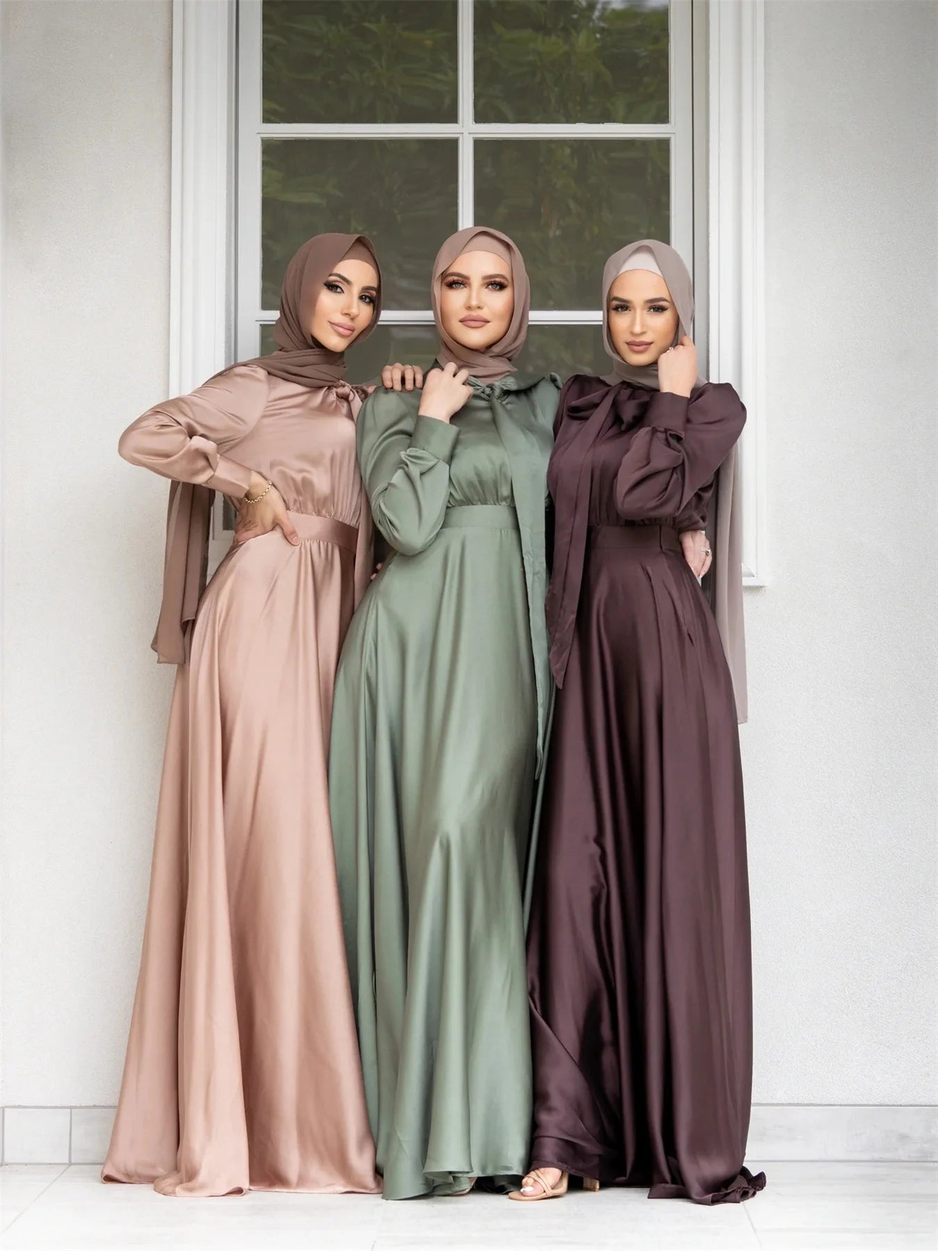 Elegant Satin Dress - Meesal