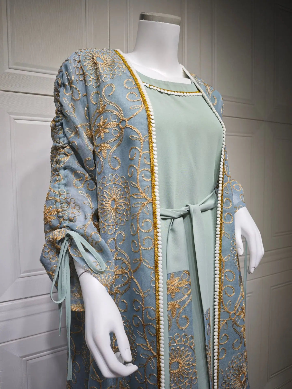 Embroidered Muslim Abaya Set - Meesal