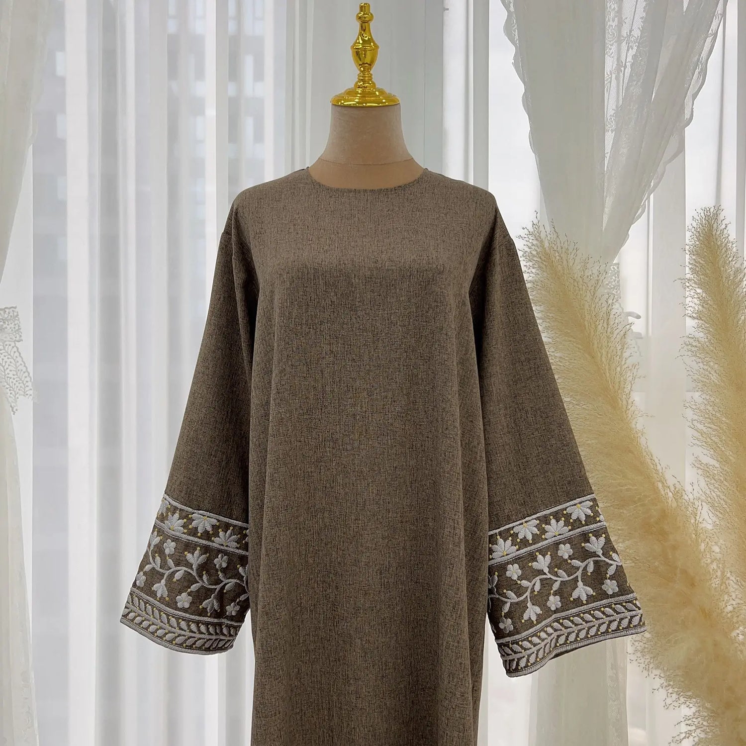 Embroidered Kimono Abaya - Meesal