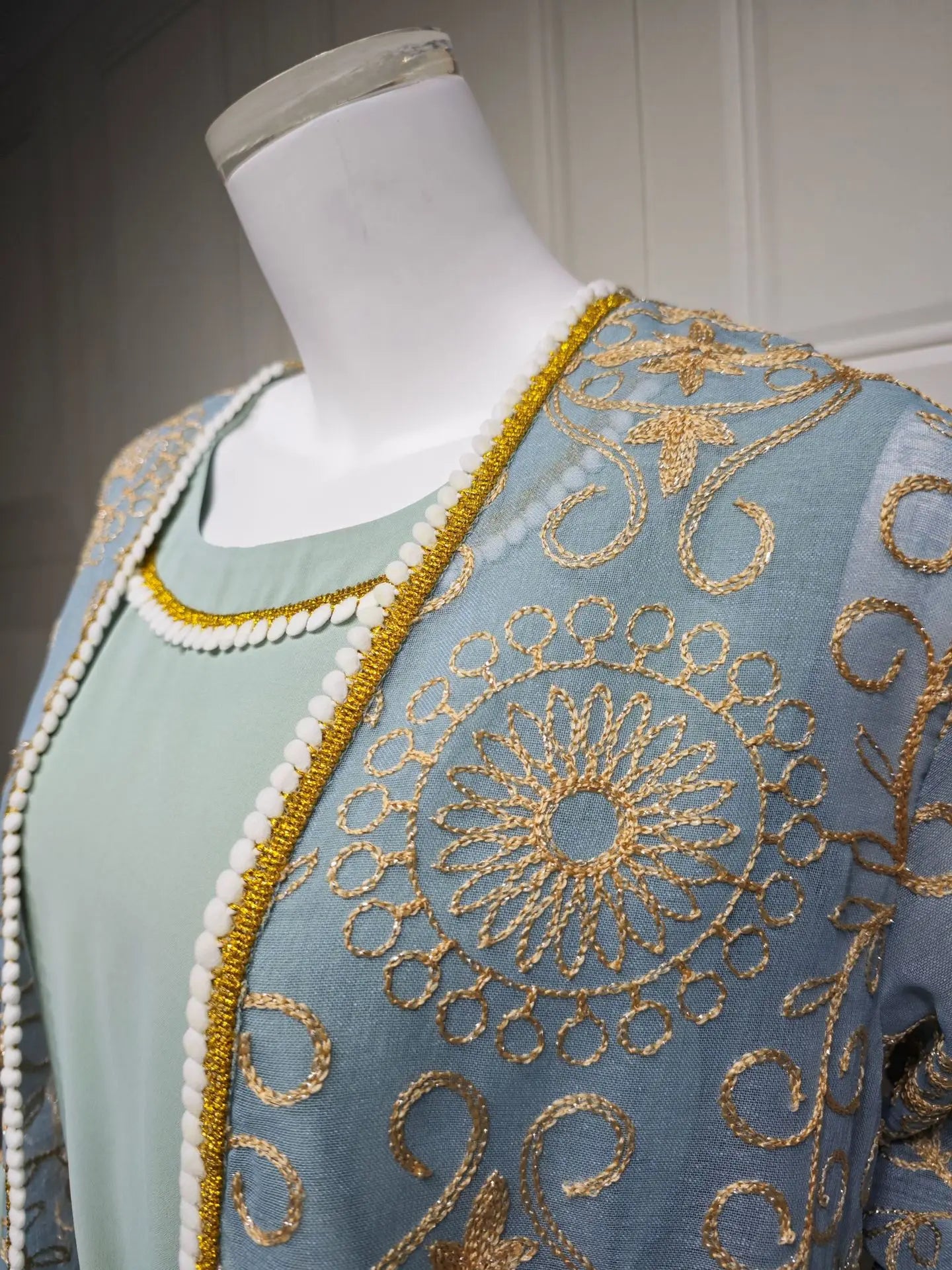 Embroidered Muslim Abaya Set - Meesal